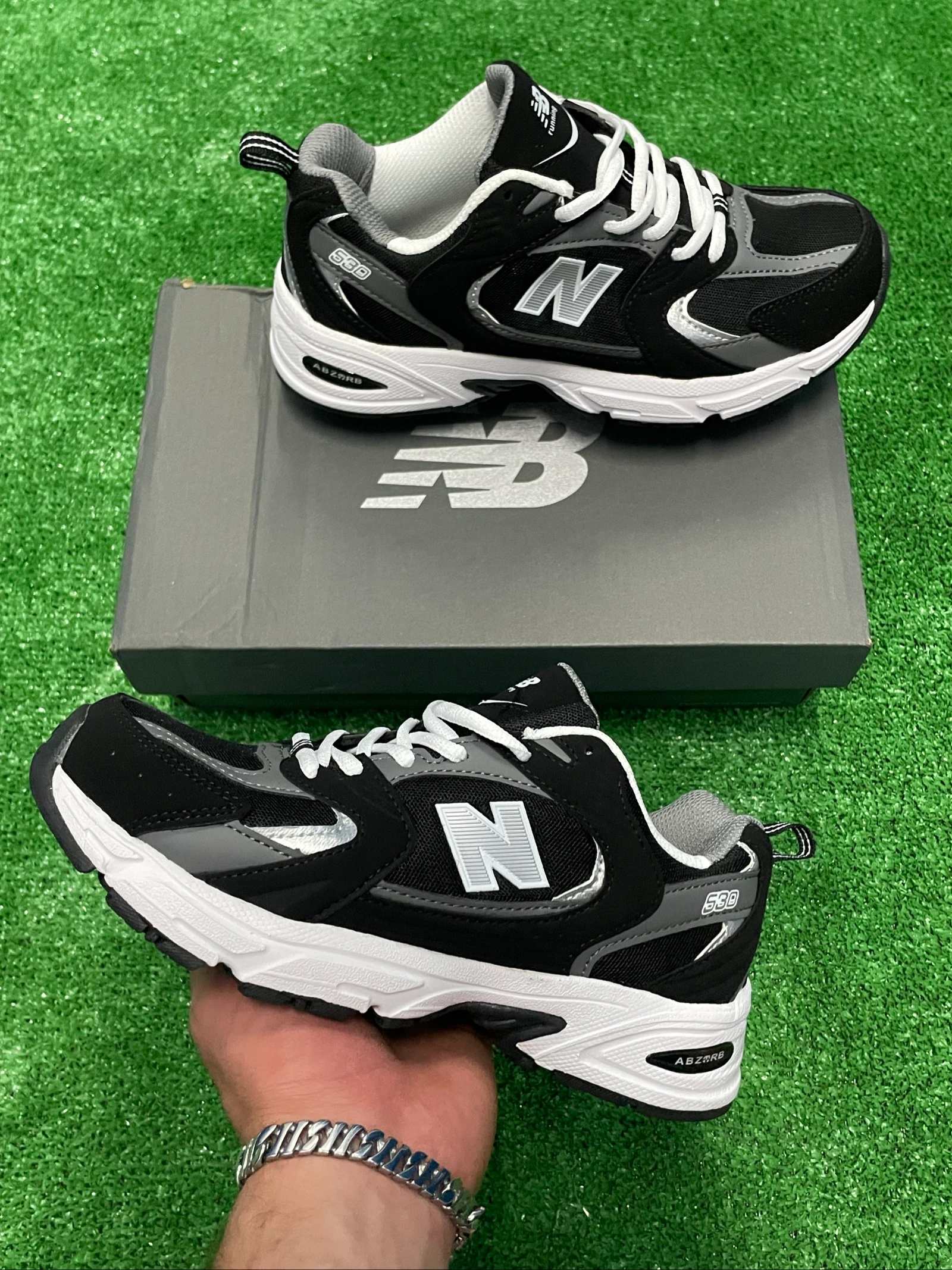 New Balance sneakers – photo 2